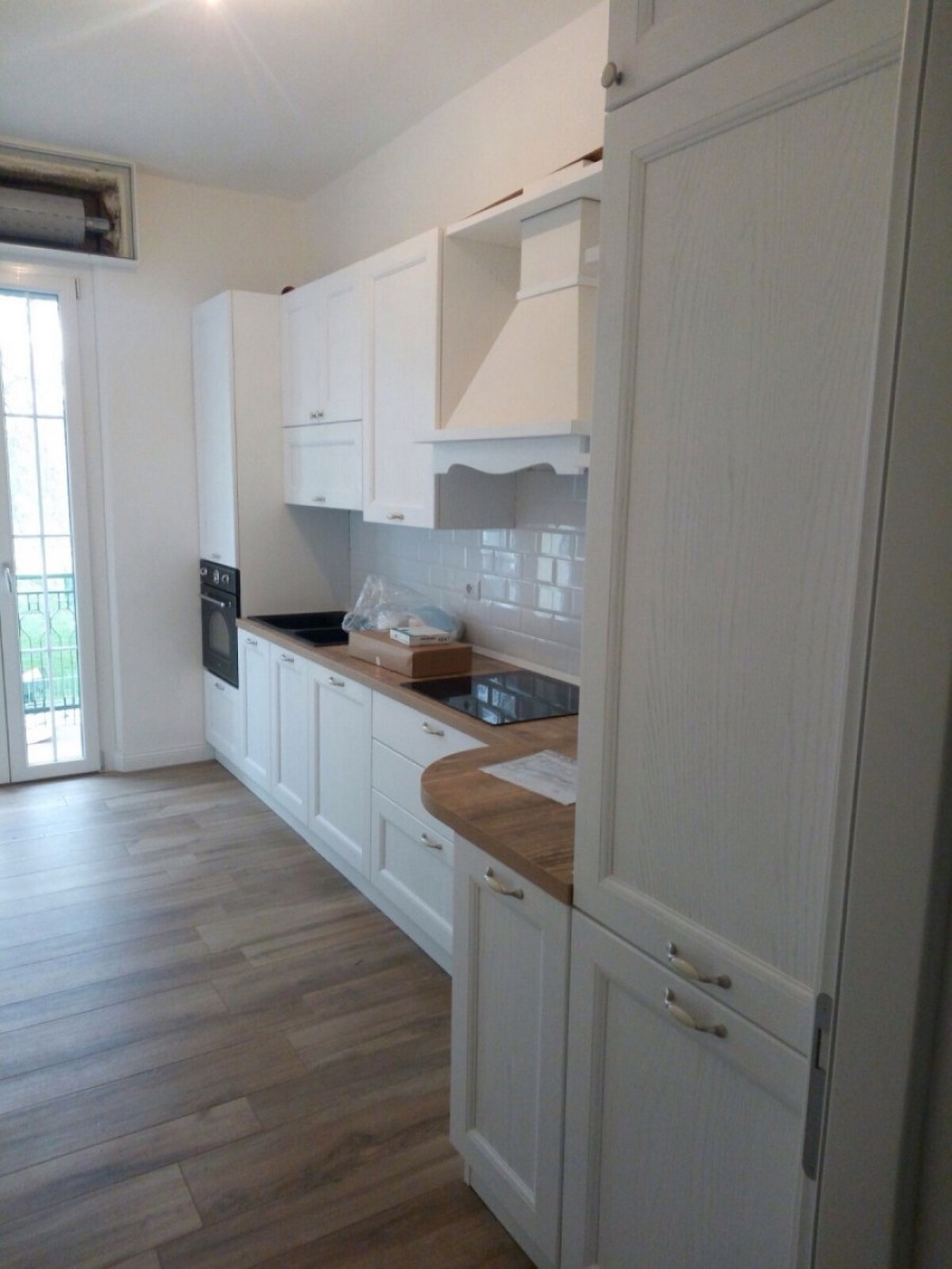 Cucina da poco montata a Parma..la stavano ancora finendo ma gia' si vede quanto e' bella..ringraziamo la cliente per la foto che ci ha inviato