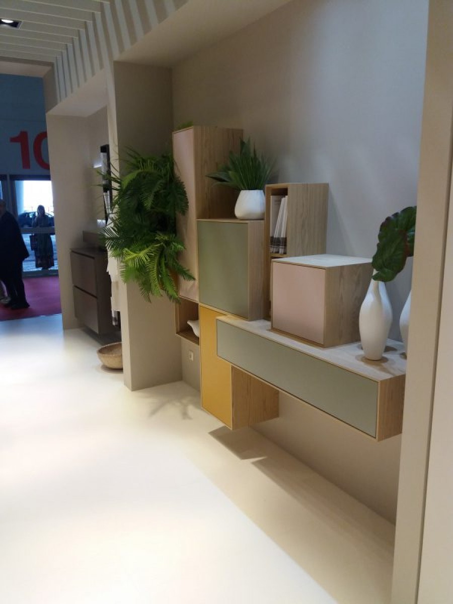 ARREDO INGRESSO .... colori tenui e legno naturale per il tuo arredamento . MOBILI PARMA  ILMA