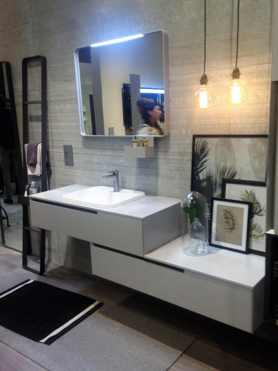 Bagno stile industrial.... vieni a vedere le novita' sui mobili per la casa di ILMA PRODUZIONE MOBILI