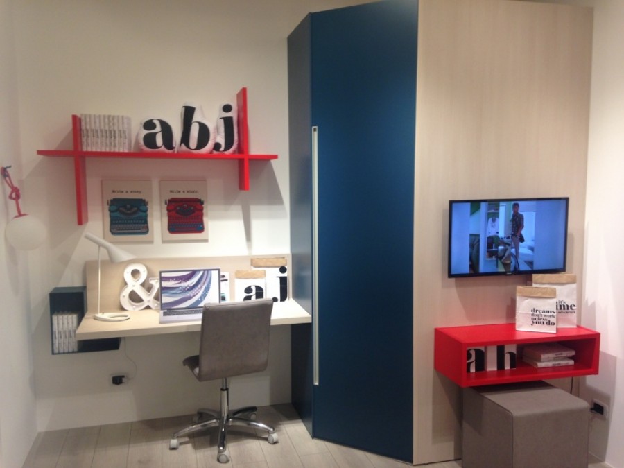 Cameretta con spazio cabina  studio e svago... idea per piccolo ma spaziosi ambienti ILMA PRODUZIONE MOBILI PARMA PIACENZA CREMONA